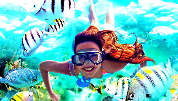 Snorkeling in Cancun Mexico