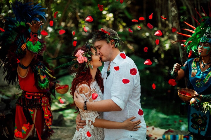 Свадьба в сеноте в Мексике 10