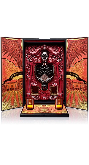 Текила Patrón x Guillermo del Toro